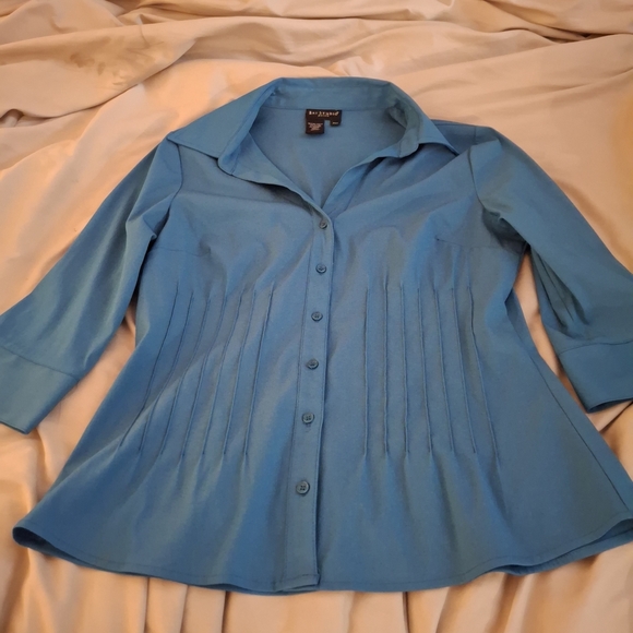Bay Studio Women's Blue Pleated 3/4 Sleeve Button Down Shirt - Picture 3 of 8